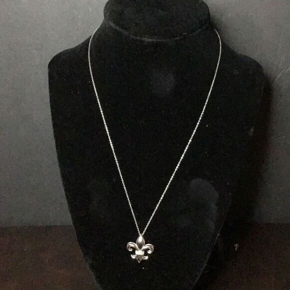 Necklace vintage sterling silver fleur-de-lis - Picture 1 of 5
